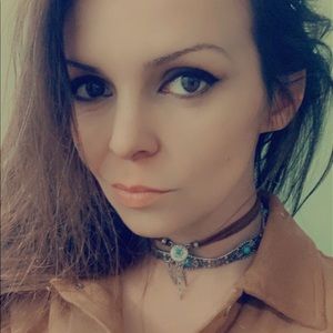 Meet your Posher, Brittney